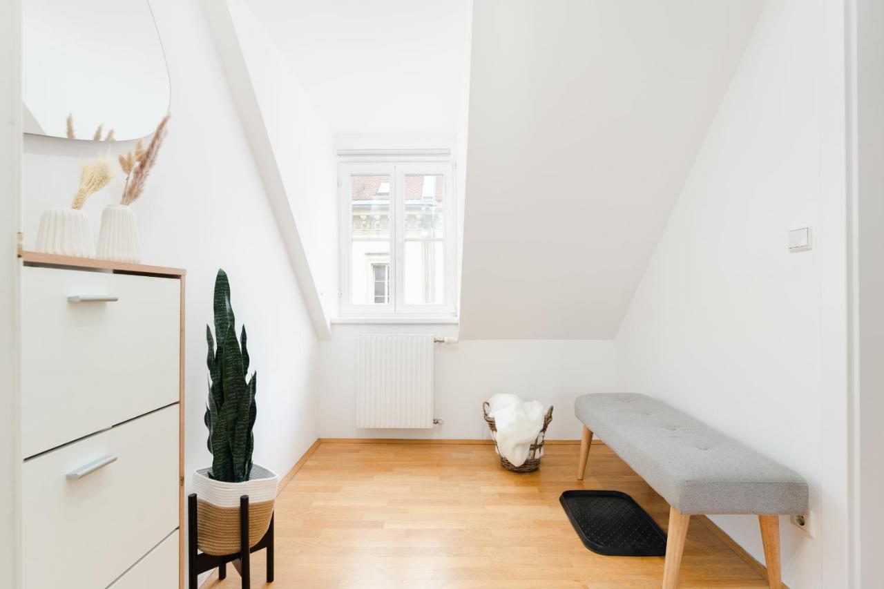 Comfy Downtown Loft - Self Check-In - Centre Of Graz Apartman Kültér fotó