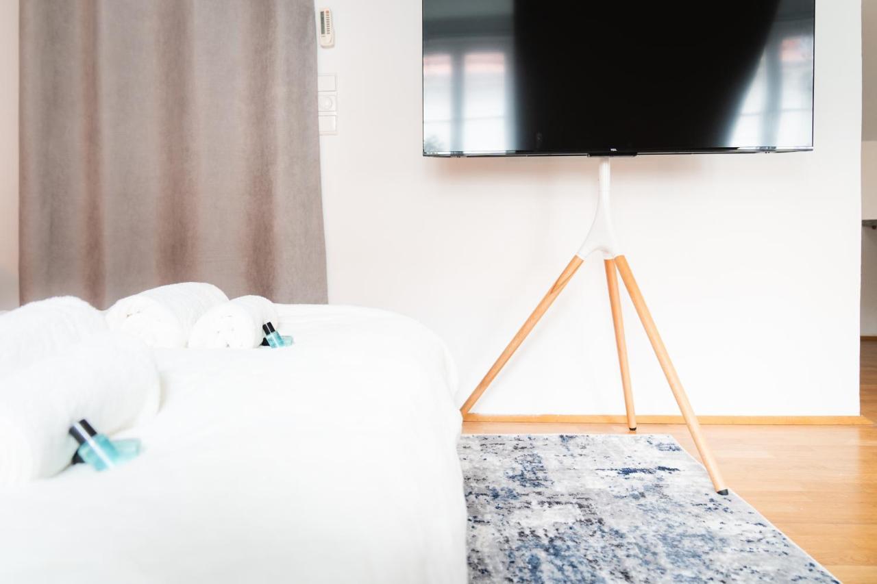 Comfy Downtown Loft - Self Check-In - Centre Of Graz Apartman Kültér fotó